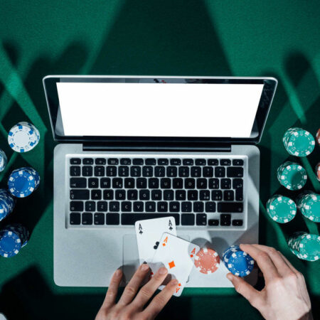 Ministerstvo financí udělilo první pokutu nelegálnímu online casinu